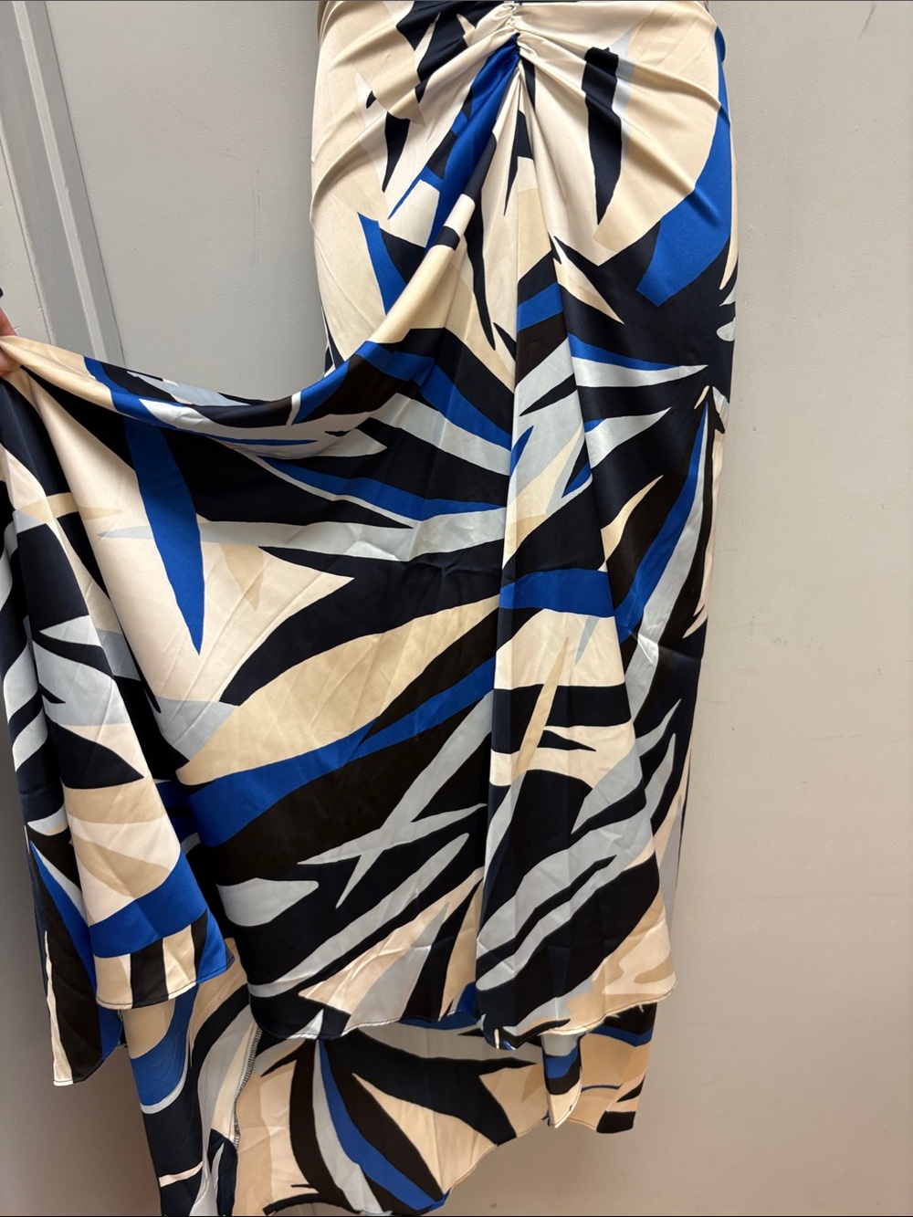 White House Black Market Ruched Tropical Print Halter Maxi Dress Size 6 NWT - Picture 7 of 12